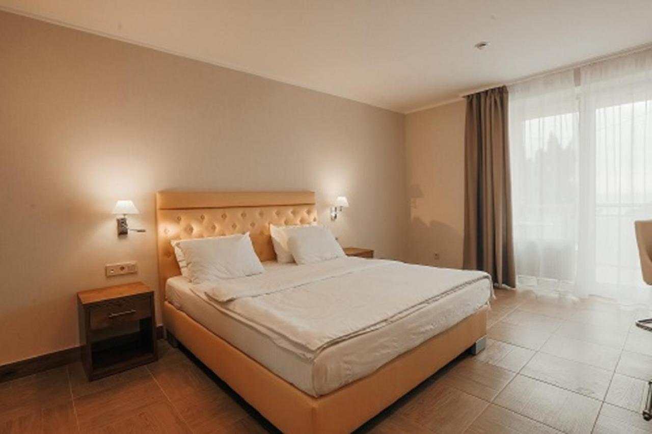 Amza Park Hotel Gagra Exterior foto