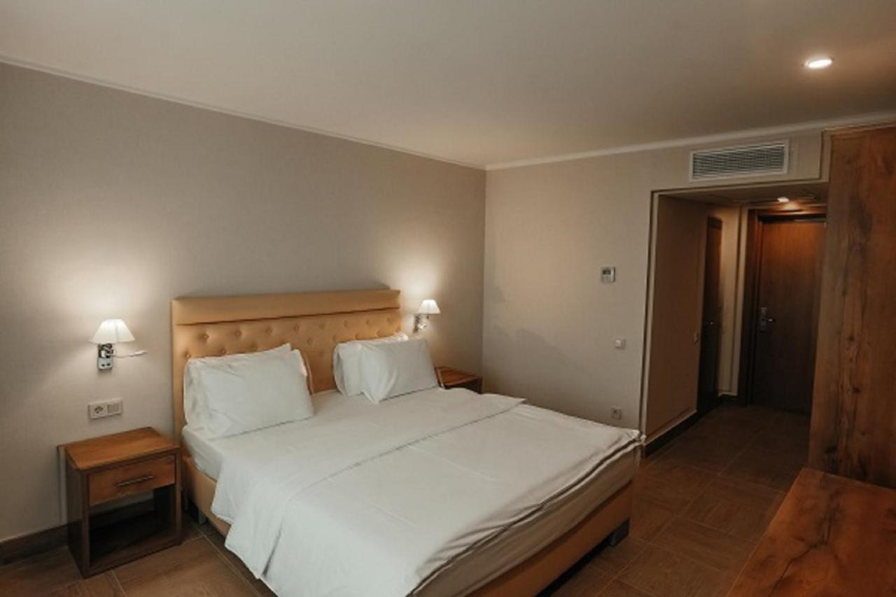Amza Park Hotel Gagra Exterior foto