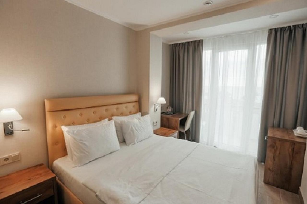 Amza Park Hotel Gagra Exterior foto