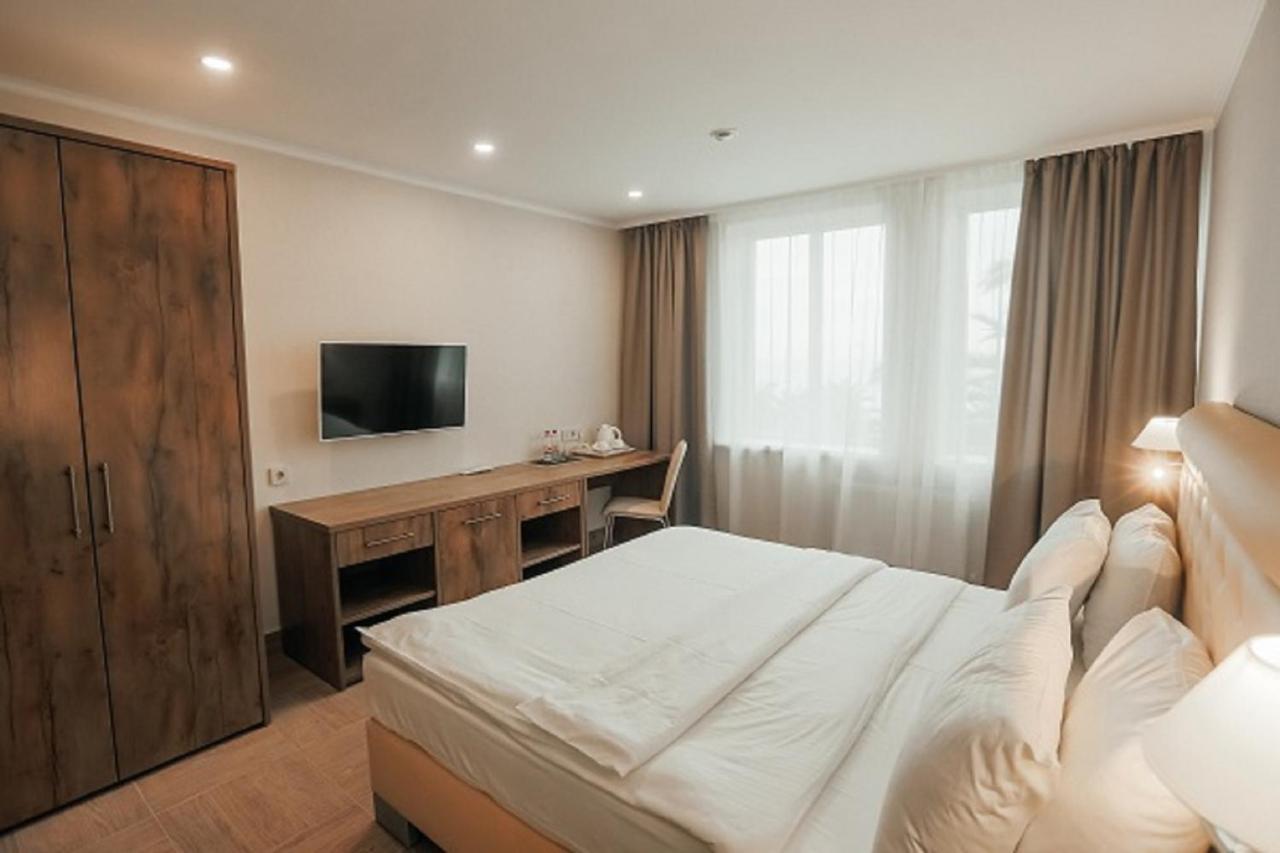 Amza Park Hotel Gagra Exterior foto