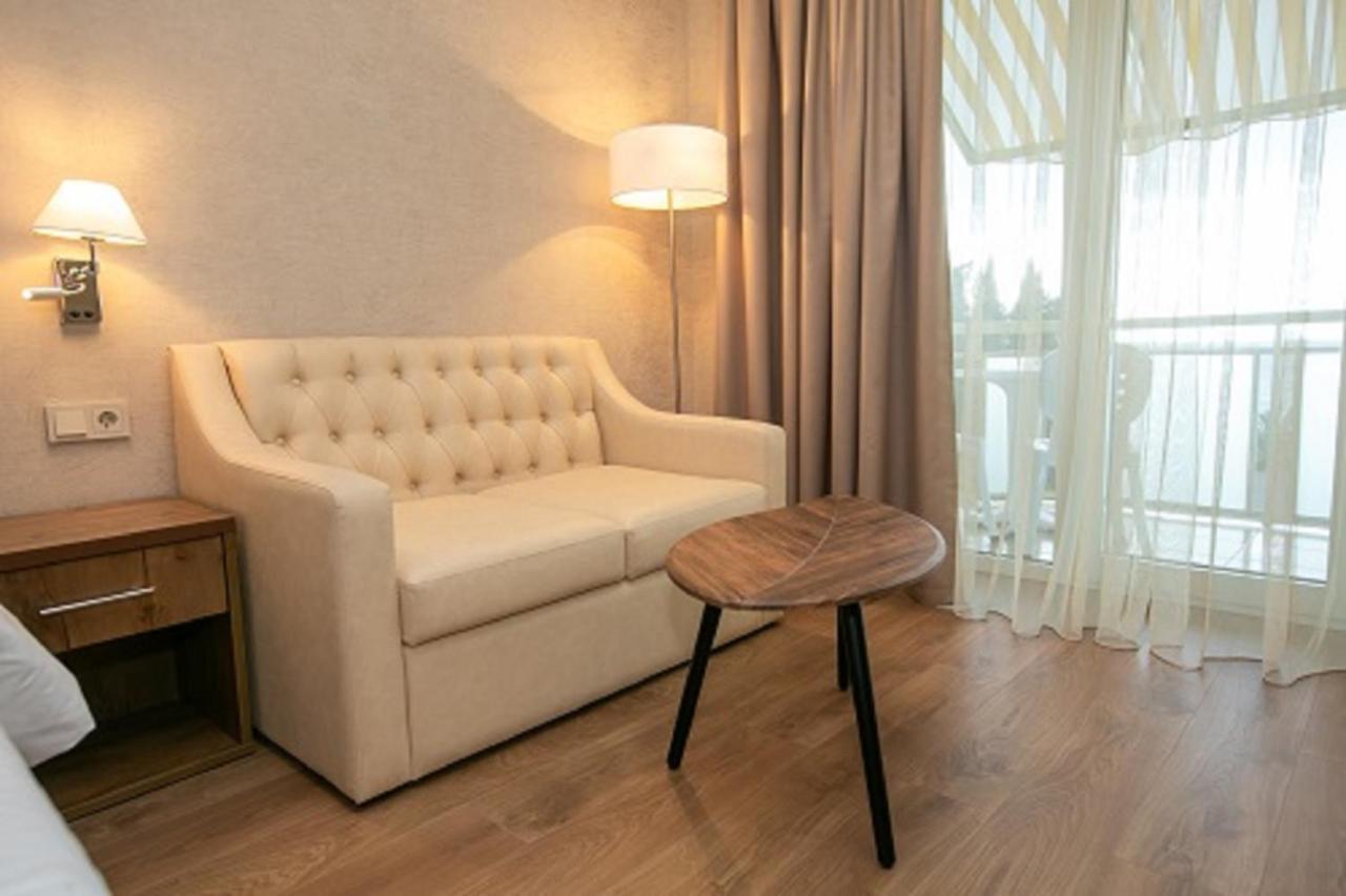 Amza Park Hotel Gagra Exterior foto
